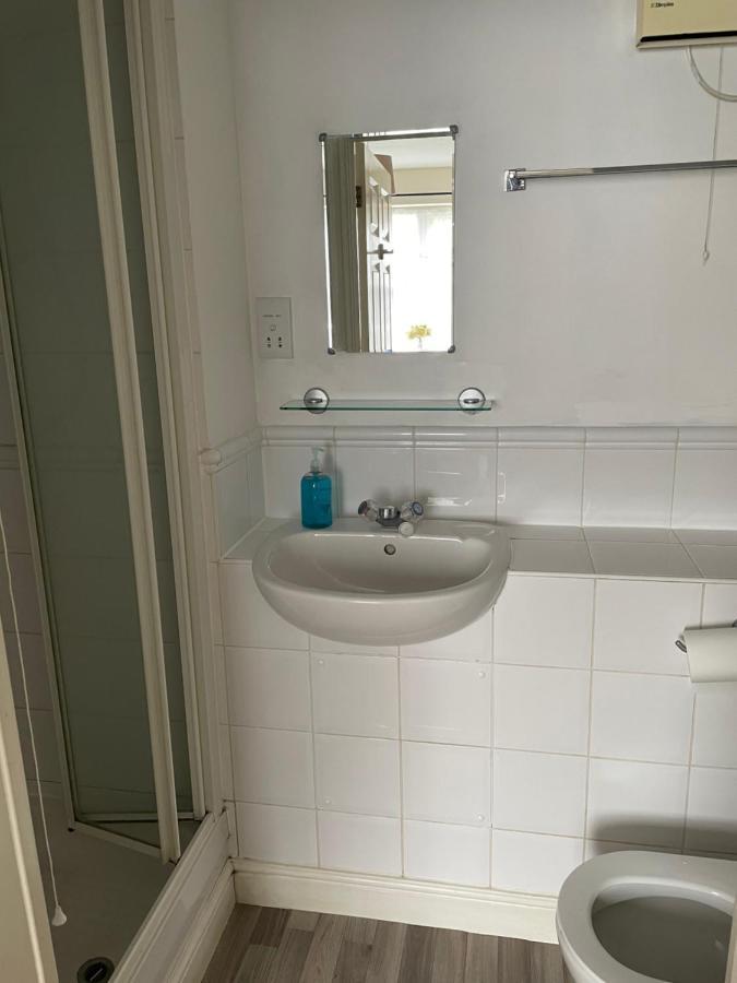 Entire 2 Bedroom Apartment Free Parking Saffron Walden Zewnętrze zdjęcie